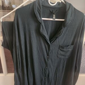 Skins pajamas set size large